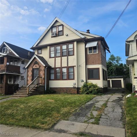 1747 Catalpa Road Cleveland OH 44112