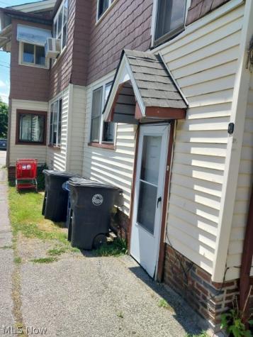 1747 Catalpa Road Cleveland OH 44112