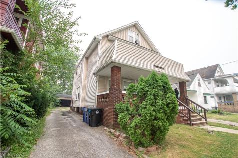 3713 E 151st Street Cleveland OH 44120