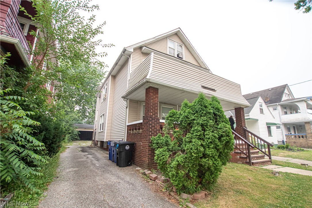 3713 E 151st Street Cleveland OH 44120