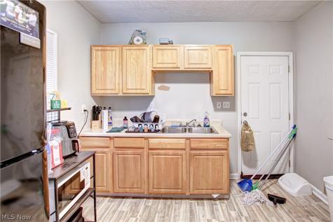 3713 E 151st Street Cleveland OH 44120