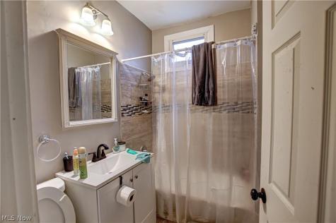 3713 E 151st Street Cleveland OH 44120