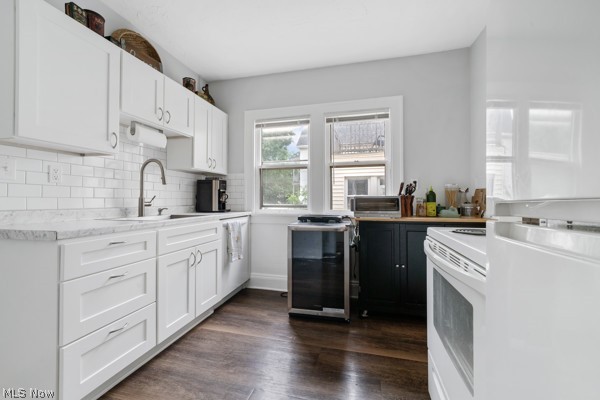 2067 Wascana Avenue Lakewood OH 44107