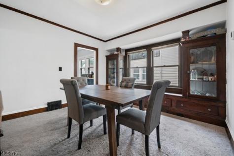 2067 Wascana Avenue Lakewood OH 44107