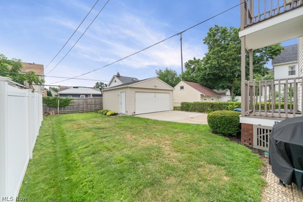 2067 Wascana Avenue Lakewood OH 44107