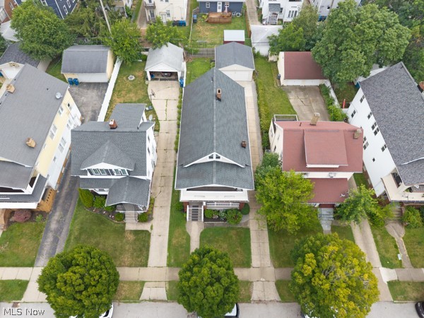 2067 Wascana Avenue Lakewood OH 44107