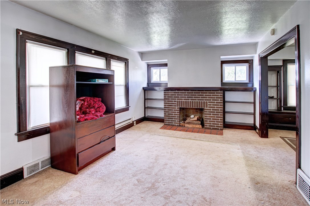 2189 W 105th Street Cleveland OH 44102