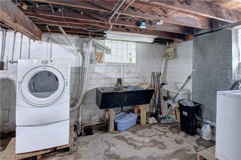 2189 W 105th Street Cleveland OH 44102