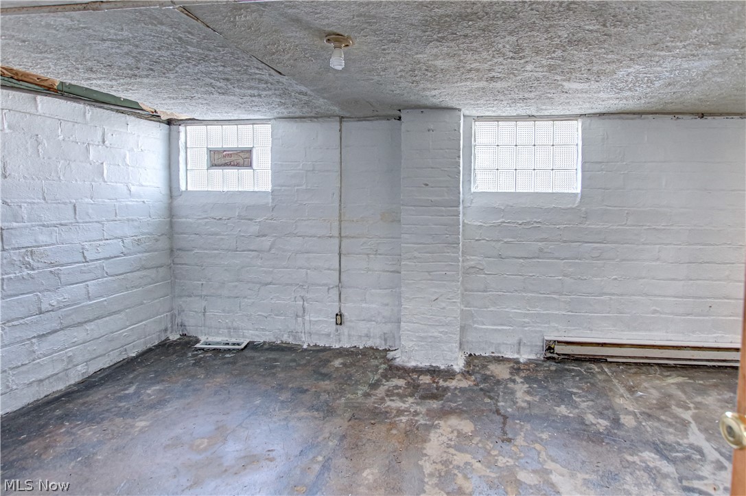 2189 W 105th Street Cleveland OH 44102