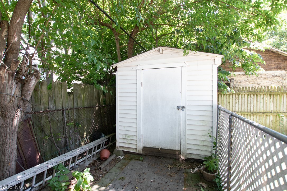 2189 W 105th Street Cleveland OH 44102