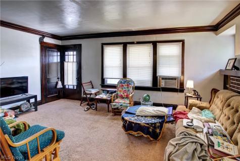 2189 W 105th Street Cleveland OH 44102