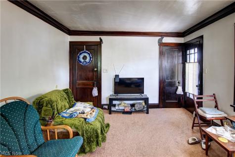 2189 W 105th Street Cleveland OH 44102