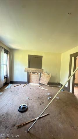 2877 Ambler Street Cleveland OH 44104