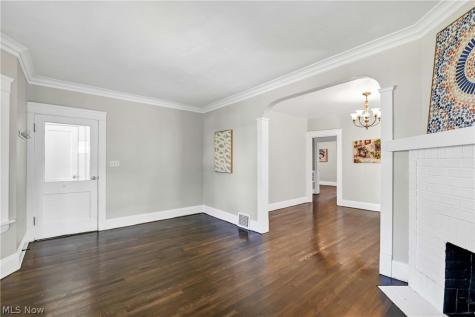 1221 Brockley Avenue Lakewood OH 44107