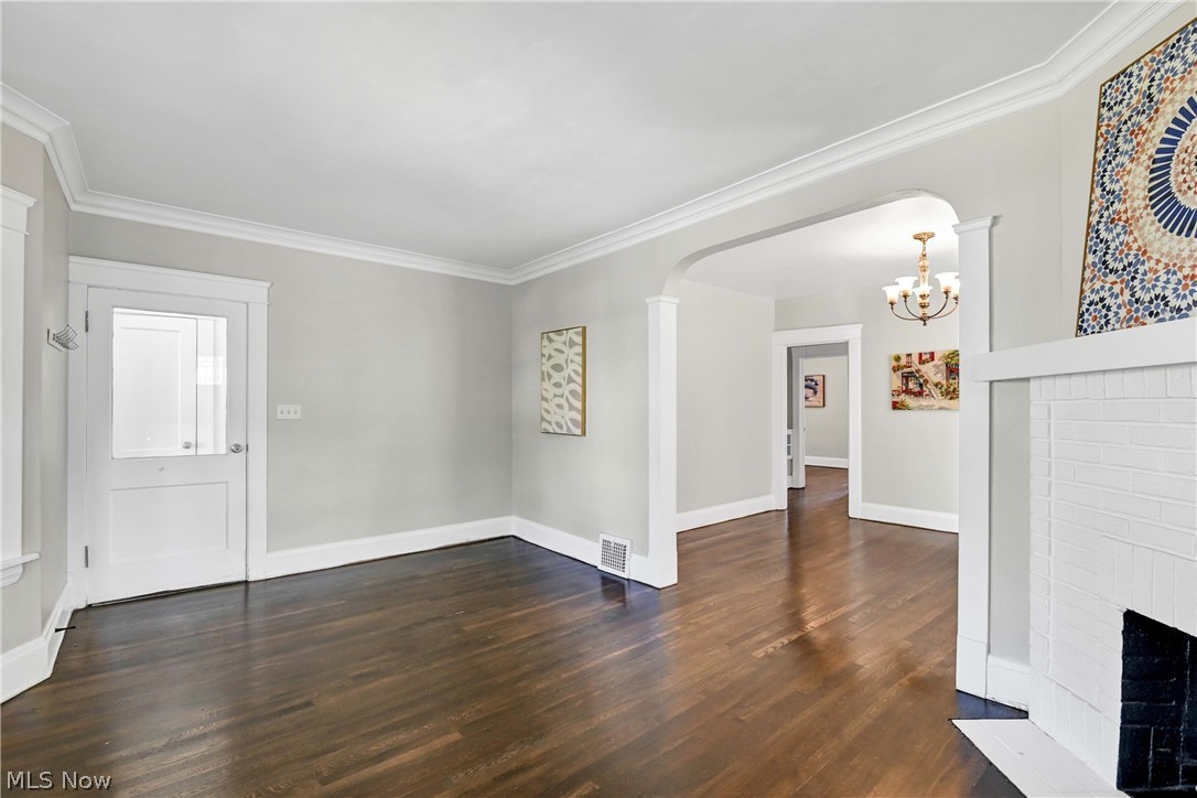 1221 Brockley Avenue Lakewood OH 44107