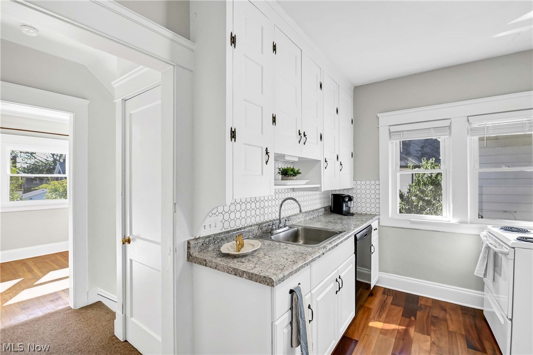 1221 Brockley Avenue Lakewood OH 44107