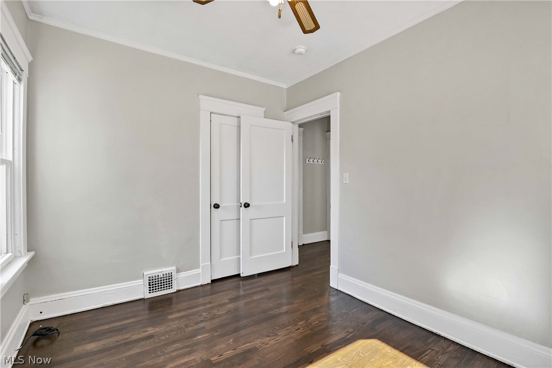 1221 Brockley Avenue Lakewood OH 44107
