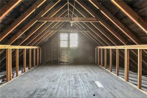 1221 Brockley Avenue Lakewood OH 44107
