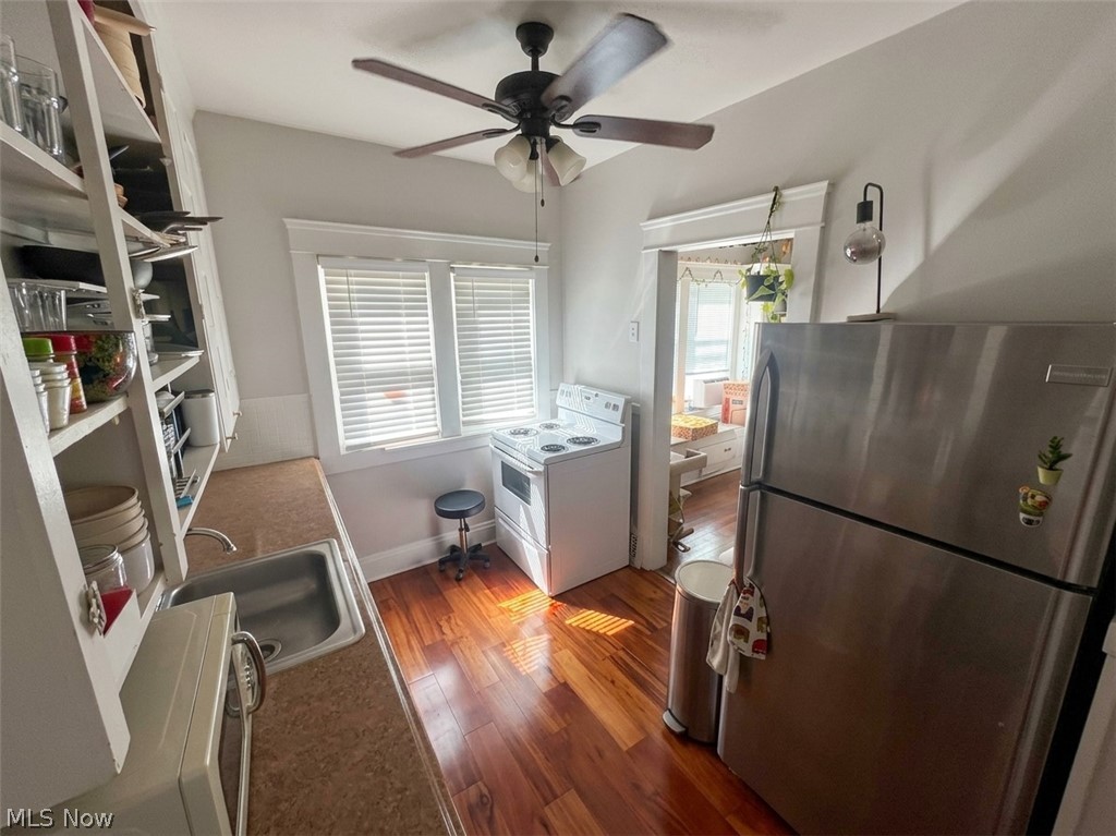 1221 Brockley Avenue Lakewood OH 44107
