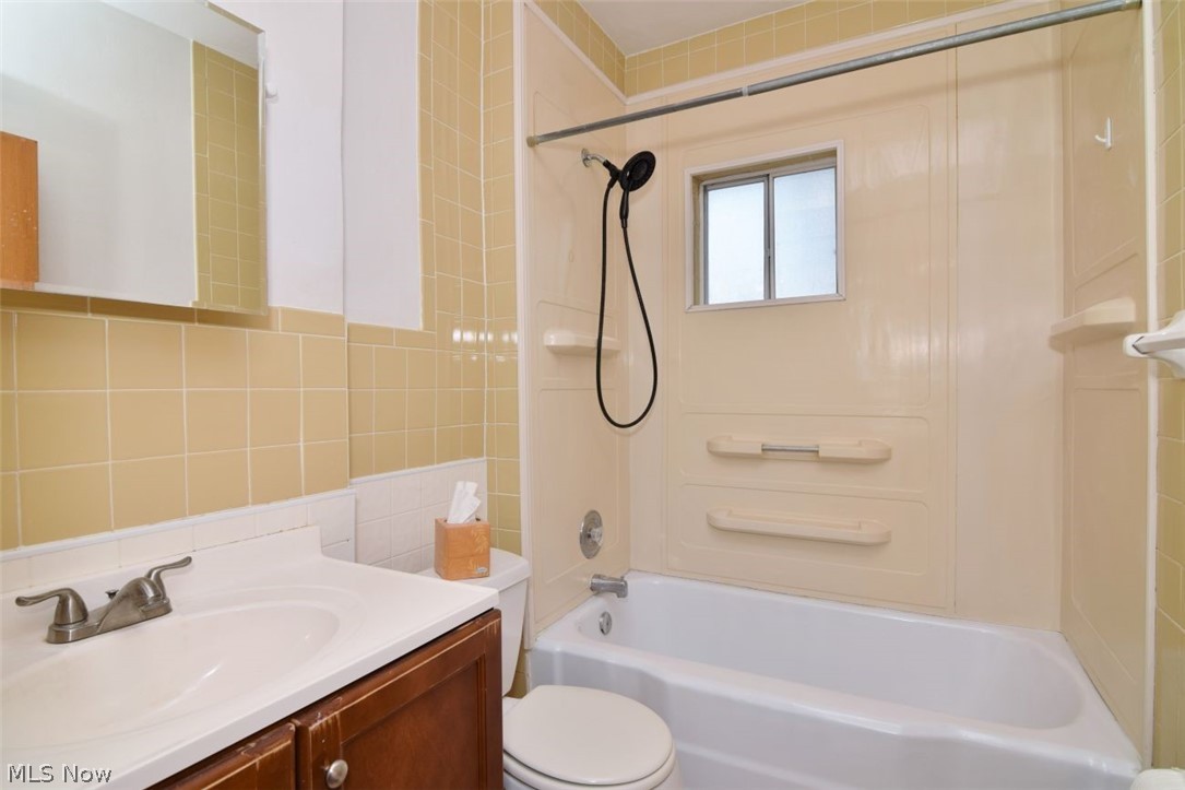 11420 Clifton Boulevard Cleveland OH 44102