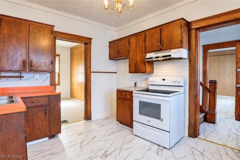 1622 Winchester Avenue Lakewood OH 44107