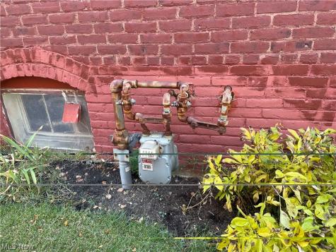 1622 Winchester Avenue Lakewood OH 44107