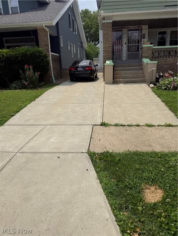 3330 W 129th Street Cleveland OH 44111