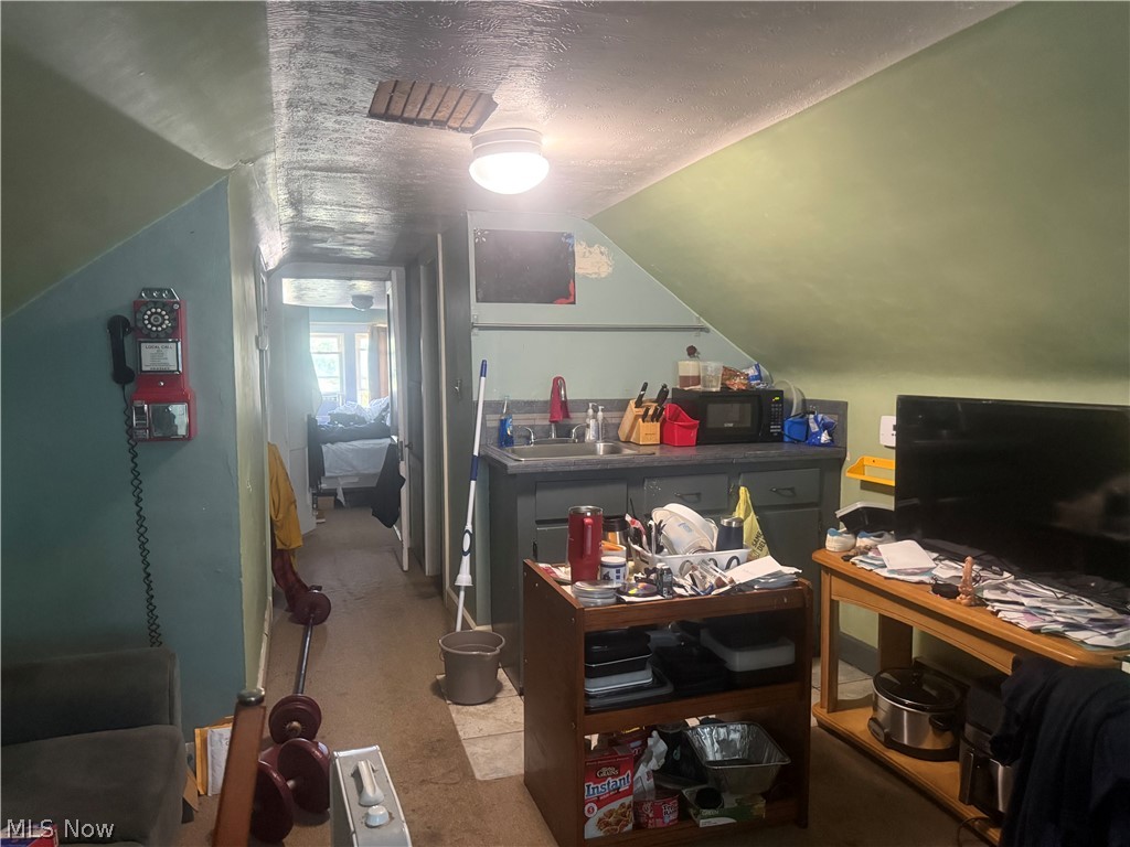 2173 Oakdale Road Cleveland Heights OH 44118