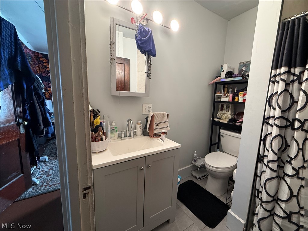 2173 Oakdale Road Cleveland Heights OH 44118