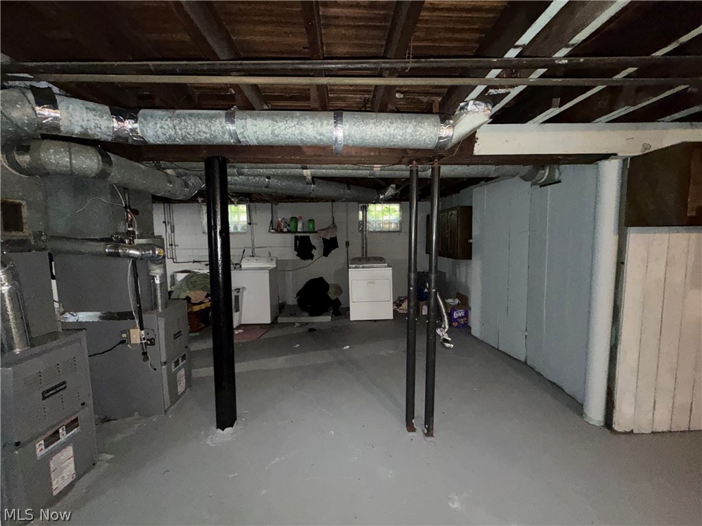 4901 E 111th Street Garfield Heights OH 44125