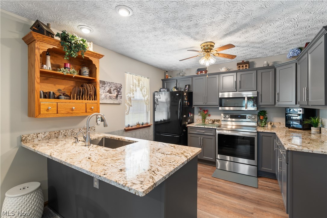 2419 Meadow Spring Circle Akron OH 44312