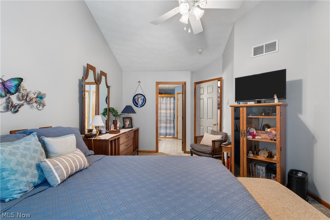 2419 Meadow Spring Circle Akron OH 44312