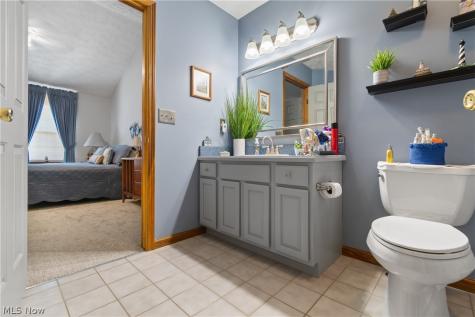 2419 Meadow Spring Circle Akron OH 44312