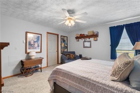 2419 Meadow Spring Circle Akron OH 44312