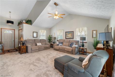 2419 Meadow Spring Circle Akron OH 44312