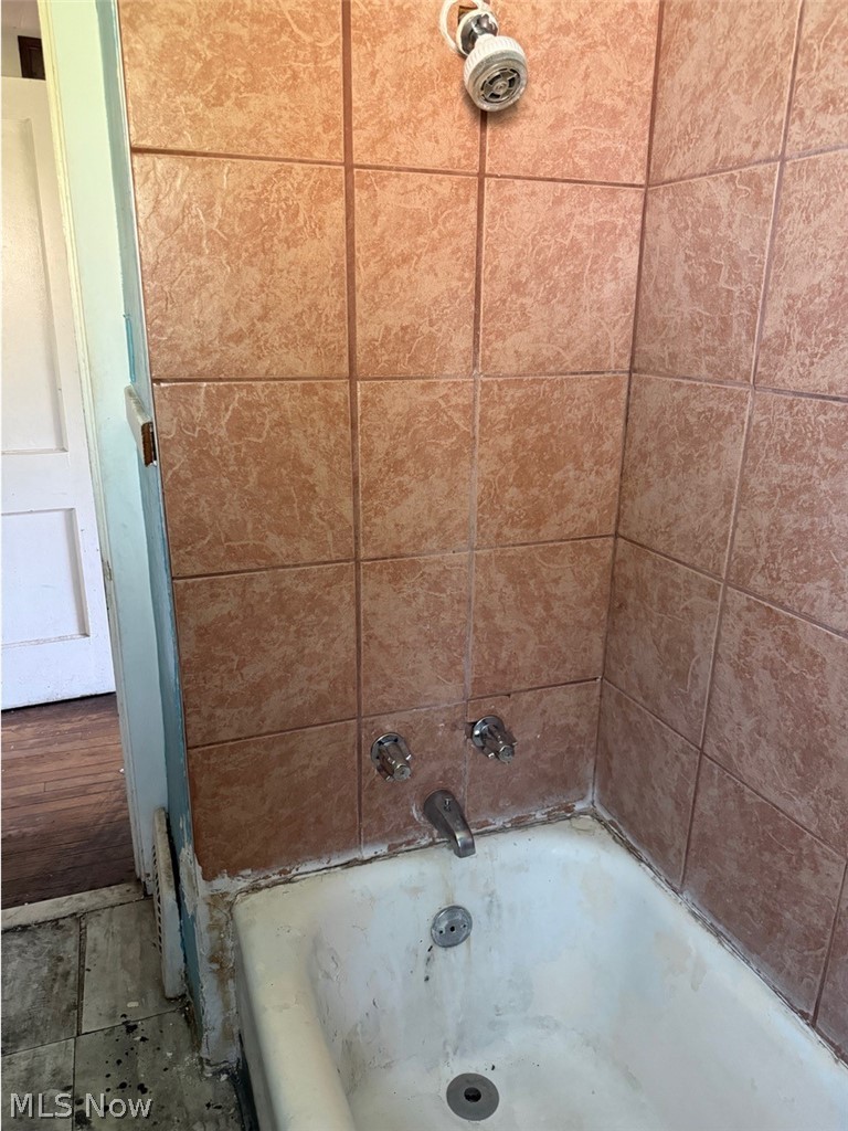 1248 E 137th Street East Cleveland OH 44112