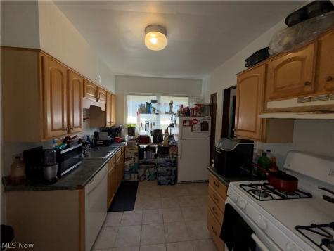 18007 Harland Avenue Cleveland OH 44119