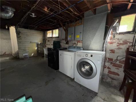 18007 Harland Avenue Cleveland OH 44119