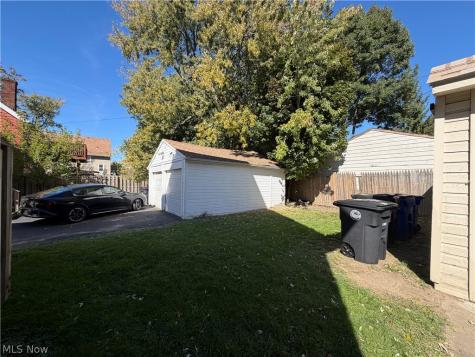 18007 Harland Avenue Cleveland OH 44119