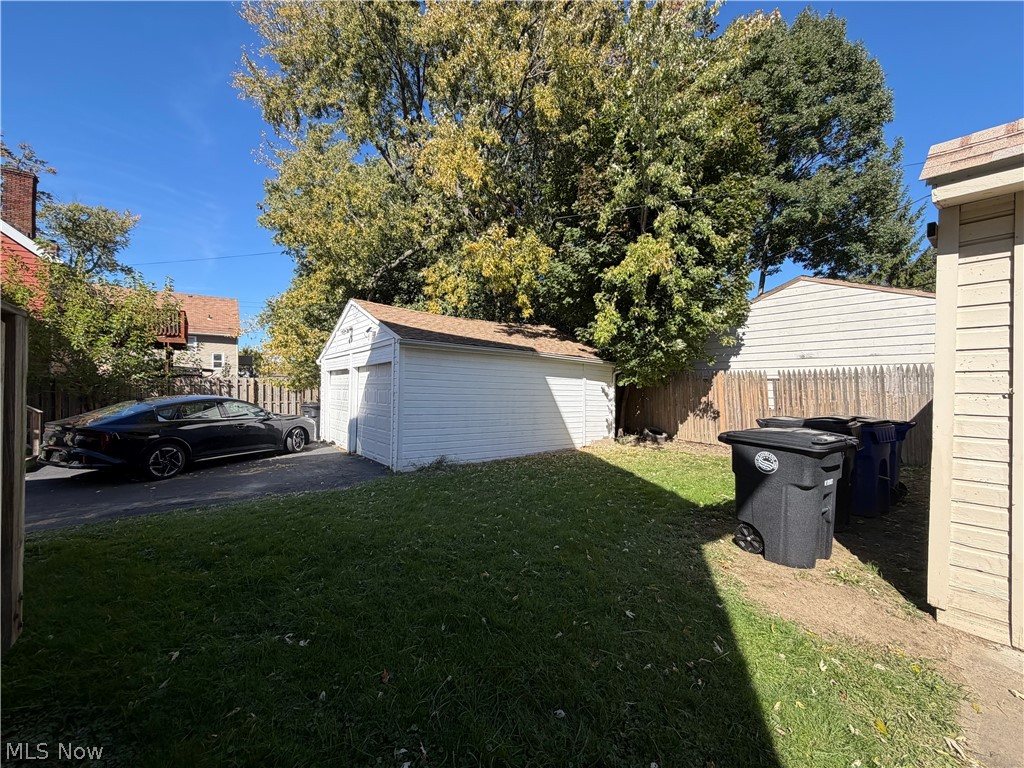 18007 Harland Avenue Cleveland OH 44119