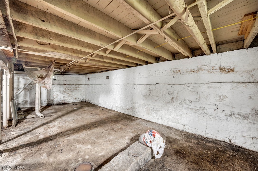 16 Columbus Street Bedford OH 44146