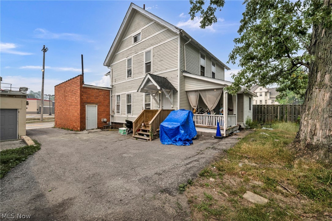 16 Columbus Street Bedford OH 44146