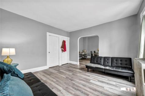 16 Columbus Street Bedford OH 44146