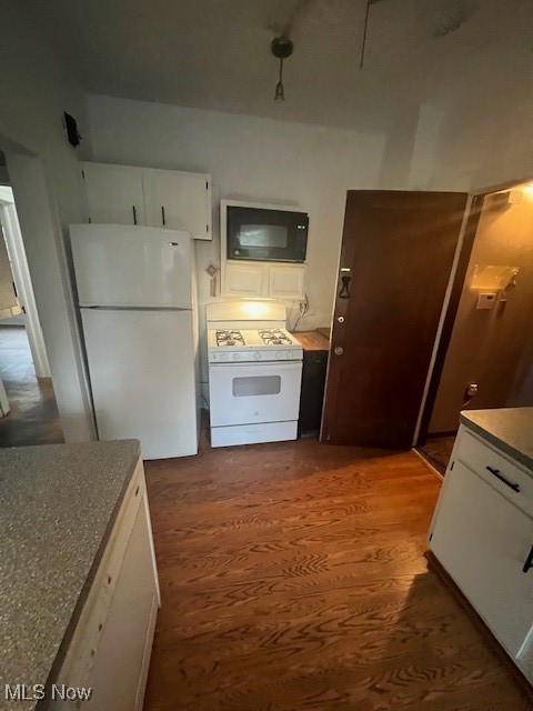 2915 Ludlow Road Cleveland OH 44120