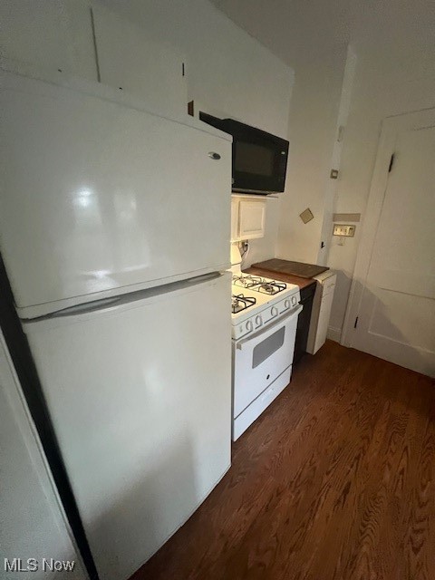 2915 Ludlow Road Cleveland OH 44120