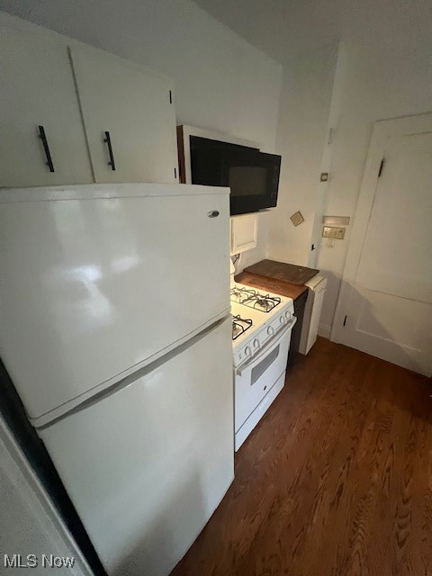 2915 Ludlow Road Cleveland OH 44120