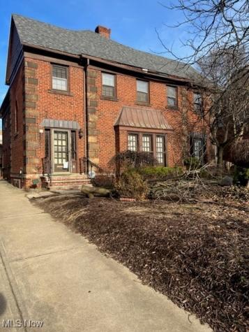 2915 Ludlow Road Cleveland OH 44120