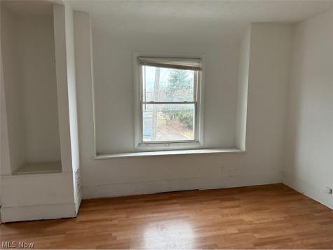 7611 Marble Avenue Cleveland OH 44105