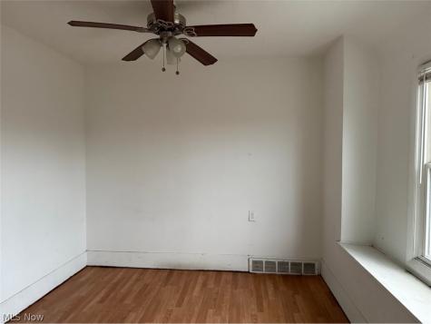 7611 Marble Avenue Cleveland OH 44105