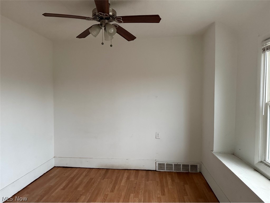 7611 Marble Avenue Cleveland OH 44105